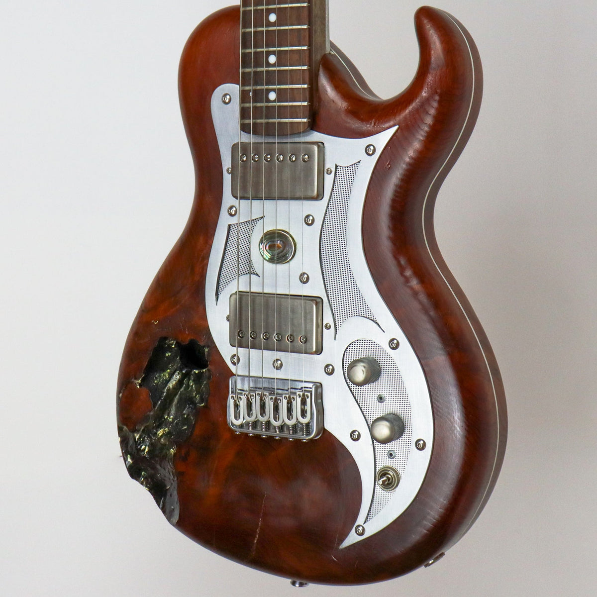 AM Guitars #0041 Ancient Sequoia w/hardshell case