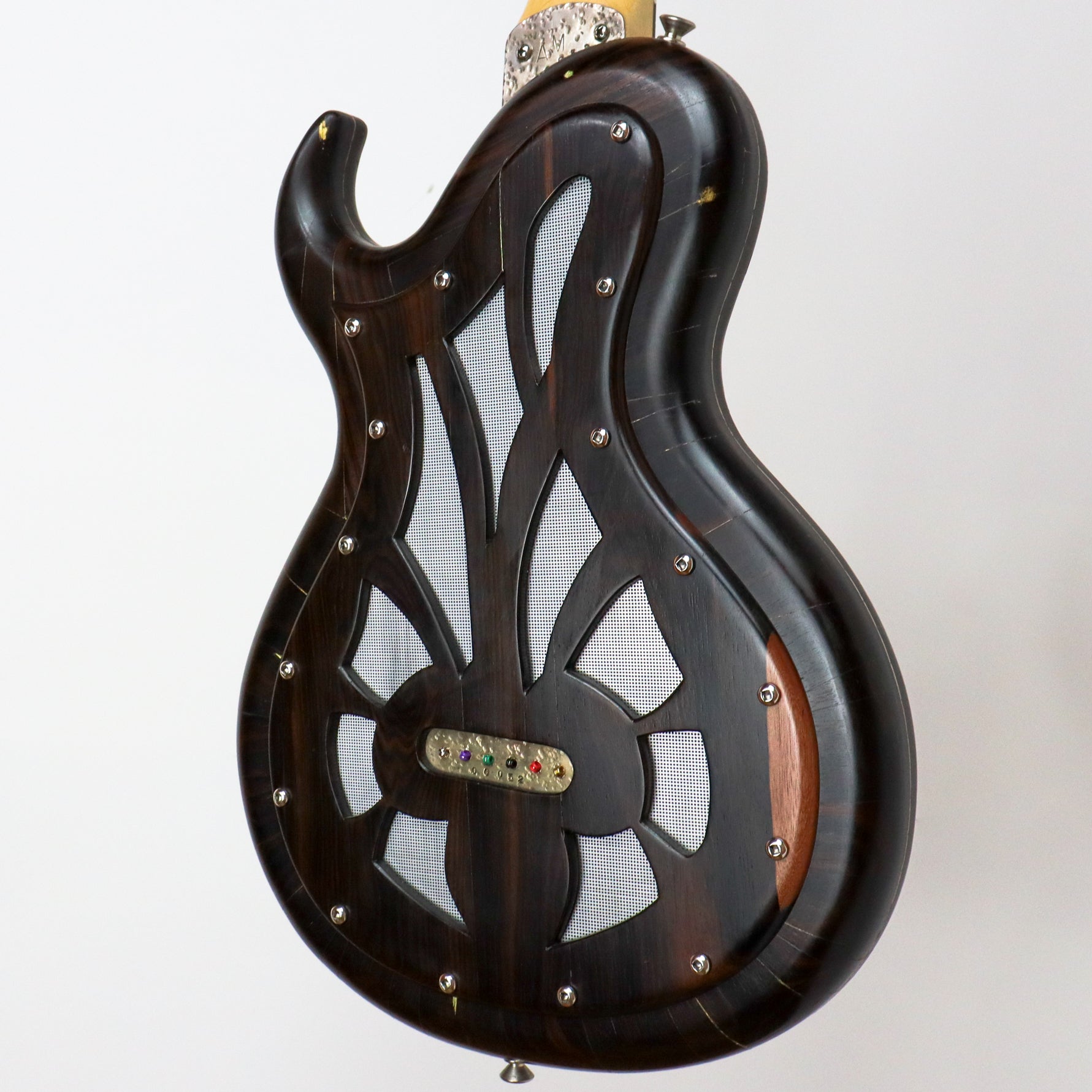 AM Guitars #00052 Ebony/Silver w/hardshell case