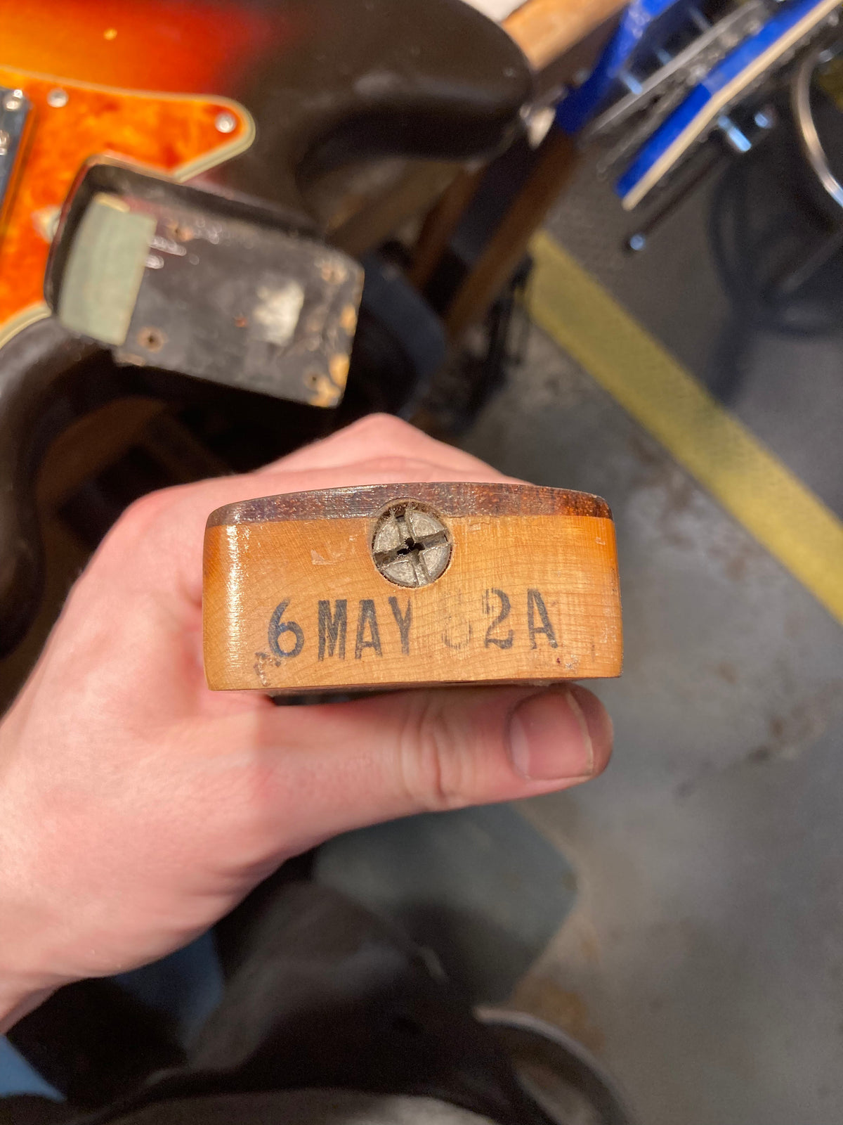 Fender 1962 Bass VI Sunburst