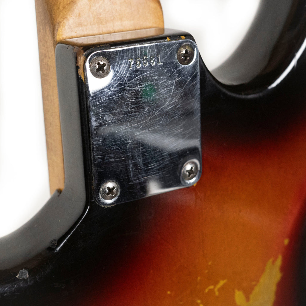 Fender 1962 Bass VI Sunburst