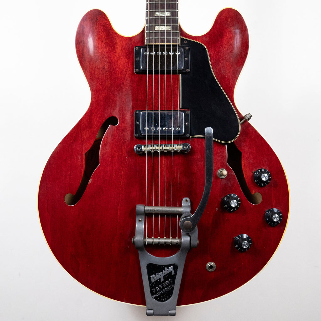 Gibson 1968 ES-335, Cherry with factory Bigsby