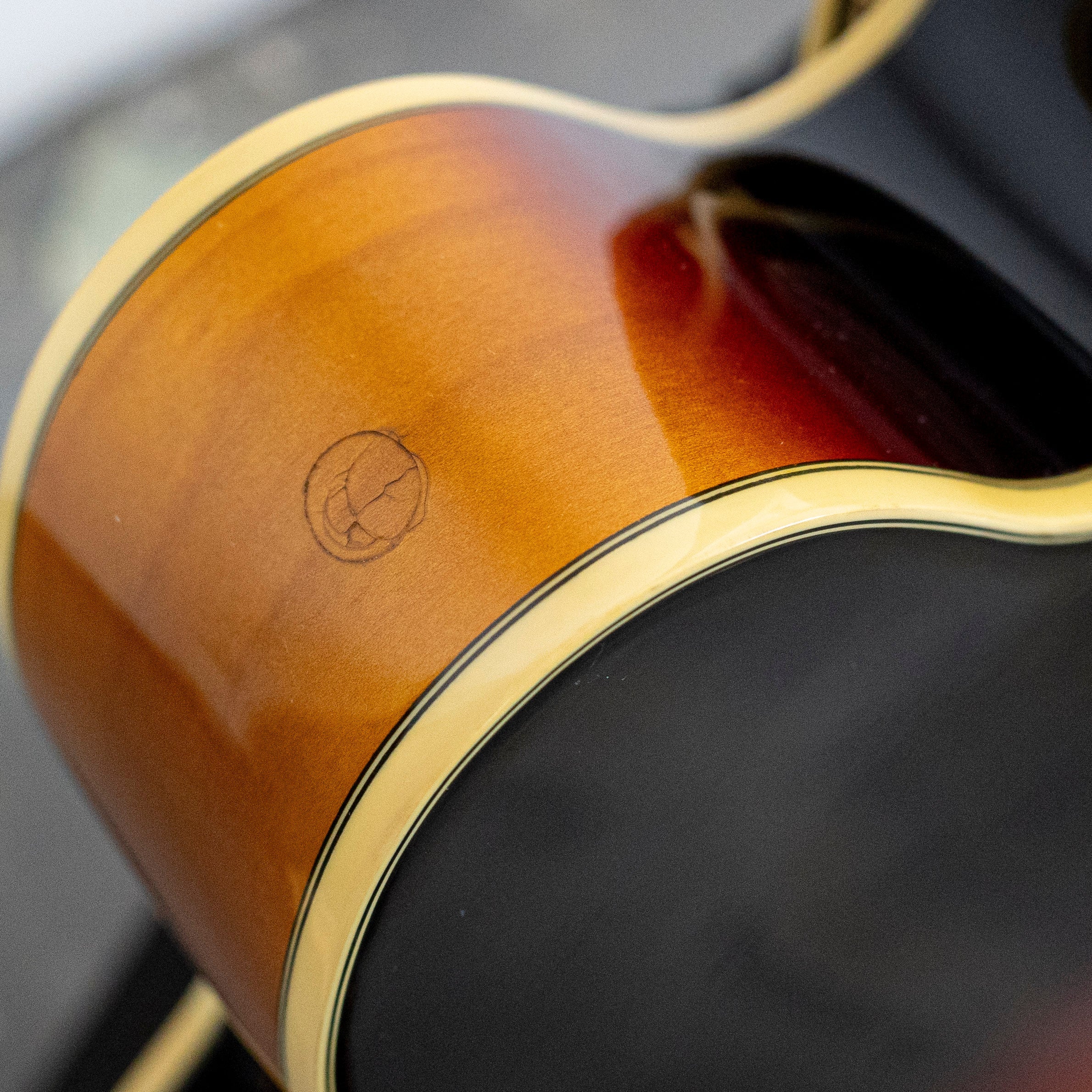 Epiphone 2001 Emperor VC Sunburst