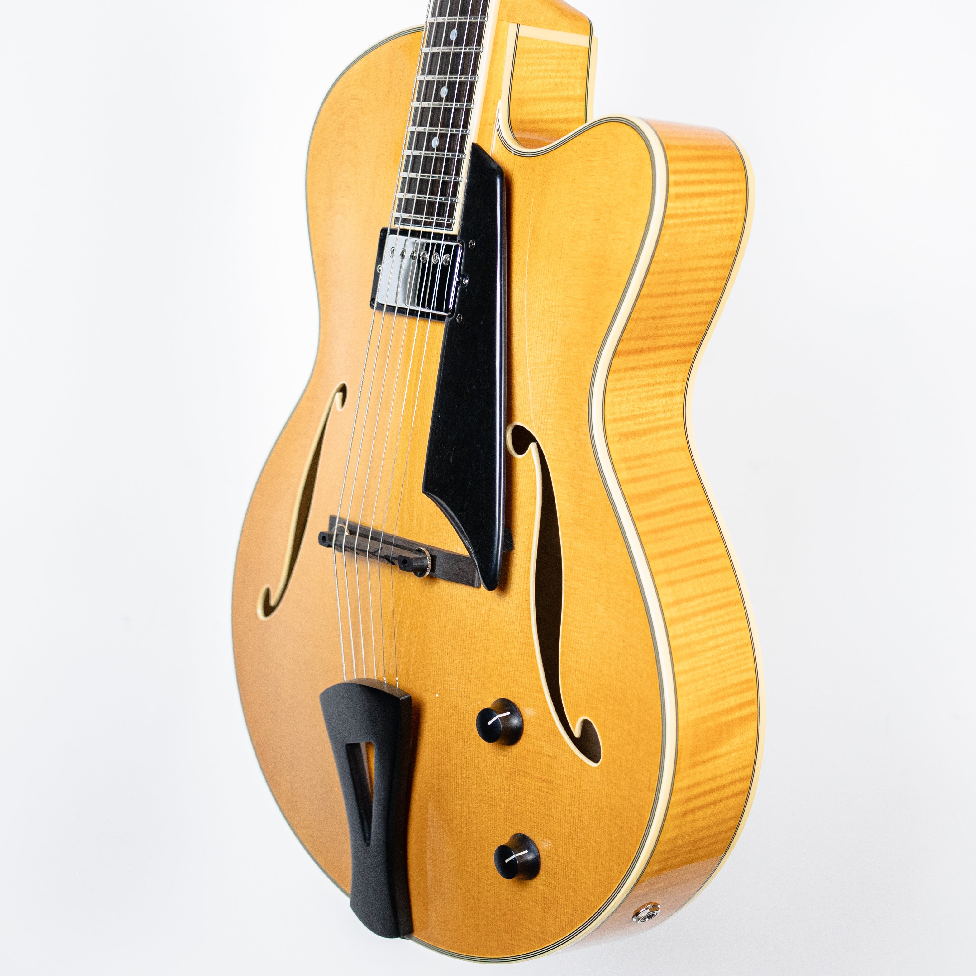 Comins GCS-16-1 Archtop in Blonde