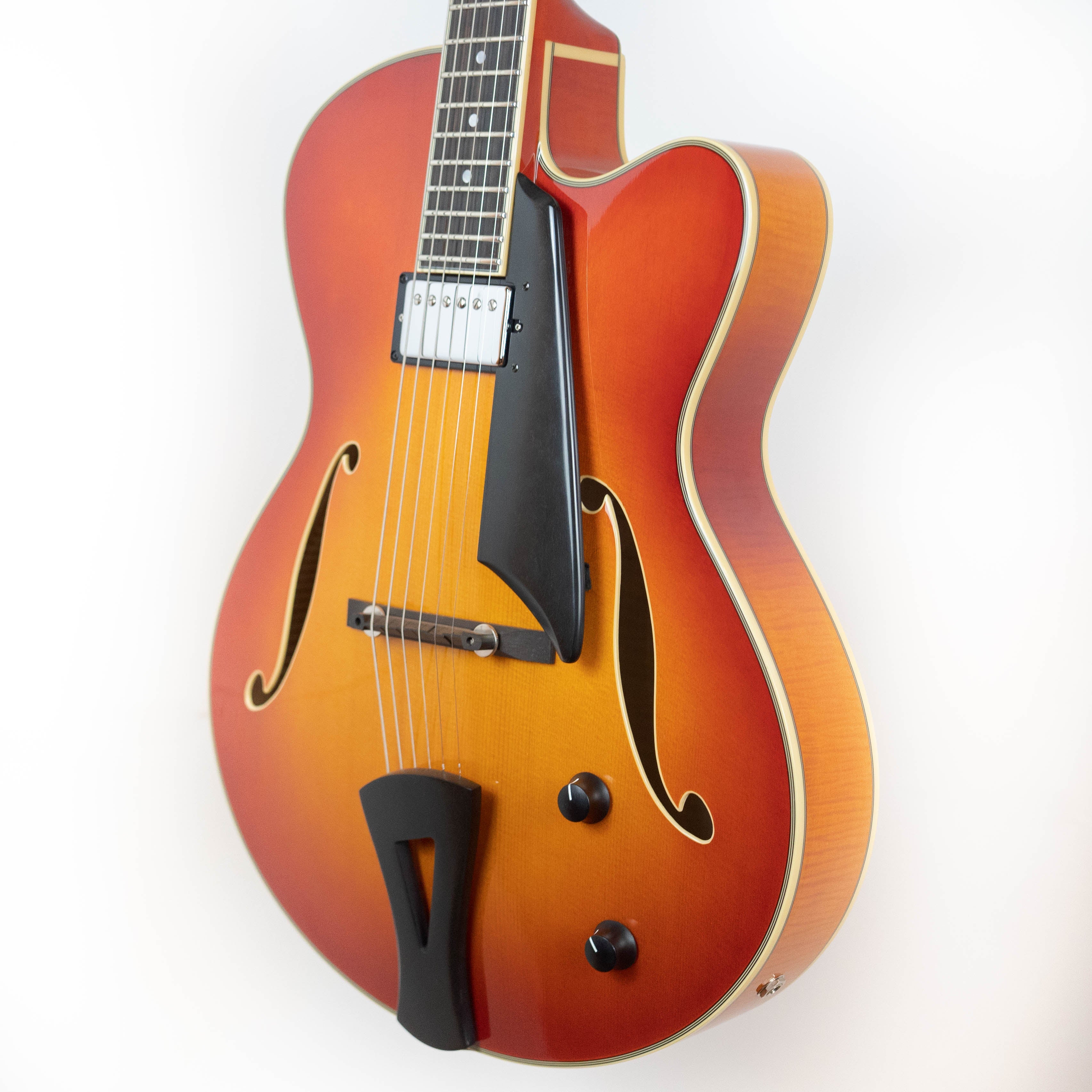 Comins GCS-16-1 Archtop in Violin Burst