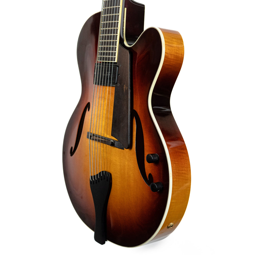 Benedetto Bravo 7-String "Bucky Pizzarelli" Archtop Sunburst